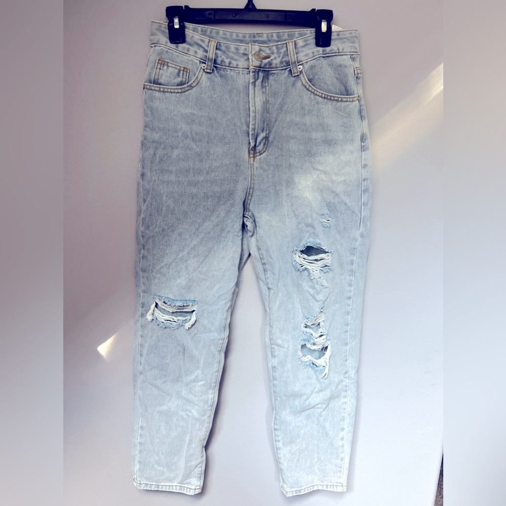 Women’s Light Blue Jeans- Mom fit, high rise /Size Medium